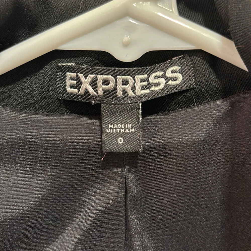 Express Size 0 Express Cropped Blazer - Picture 6 of 9
